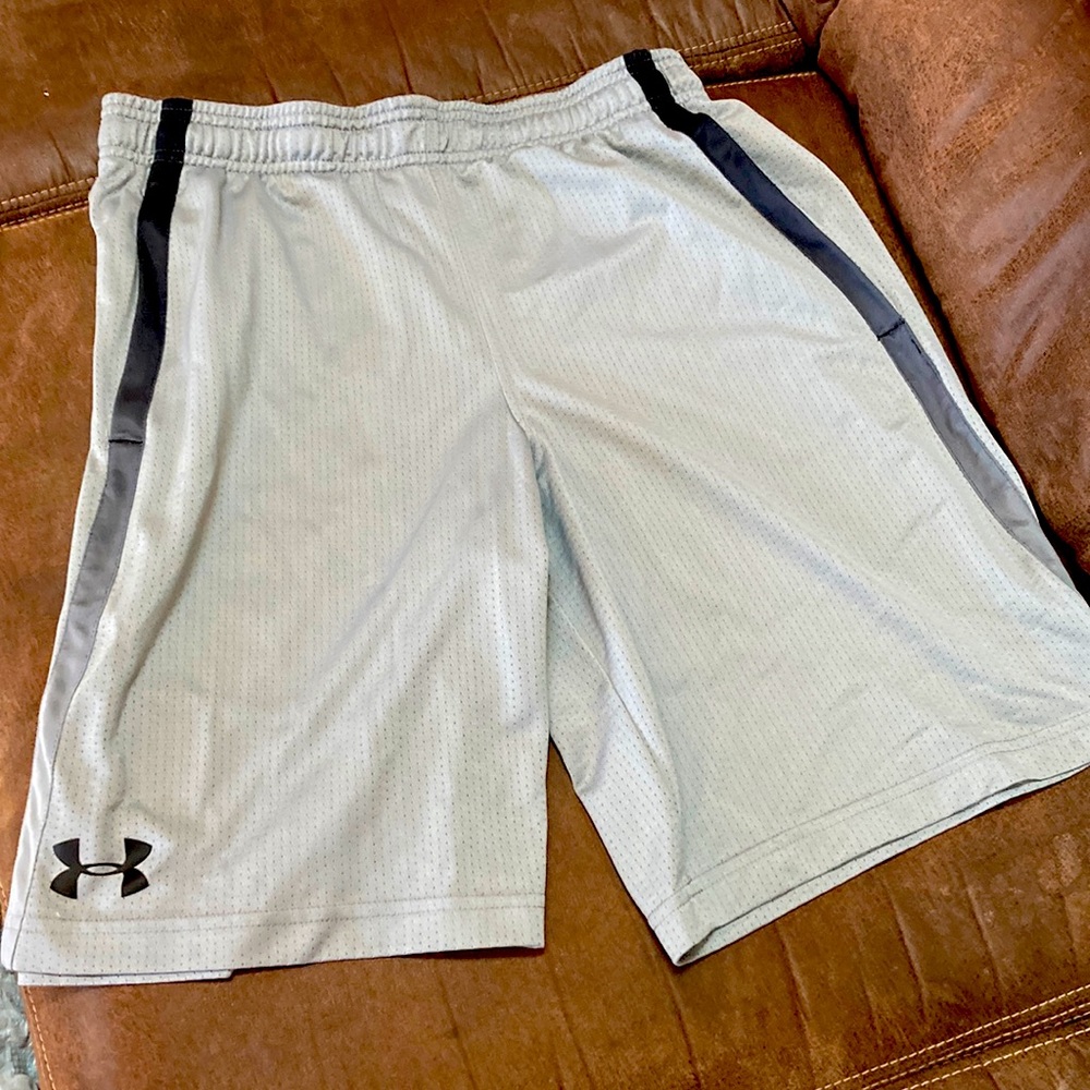 Under Armour size m grey
